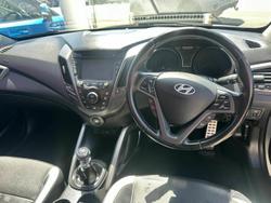 2014 Hyundai Veloster SR Turbo