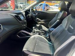 2014 Hyundai Veloster SR Turbo