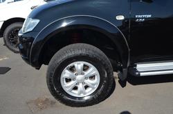 2012 Mitsubishi Triton GL-R
