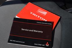 2012 Mitsubishi Triton GL-R