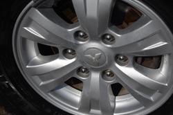 2012 Mitsubishi Triton GL-R