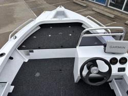 2026 QUINTREX 420 Renegade SC