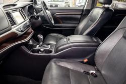 2014 Toyota Kluger Grande