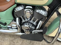 2020 Indian CHIEF VINTAGE W GREEN-IV CREAM Green