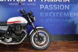 2023 MOTO GUZZI V7 SPECIAL White