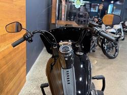 2022 HARLEY-DAVIDSON FLHCS HERITAGE CLASSIC 114