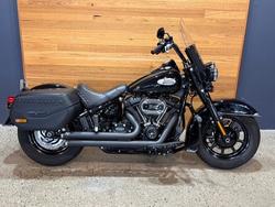 2022 HARLEY-DAVIDSON FLHCS HERITAGE CLASSIC 114