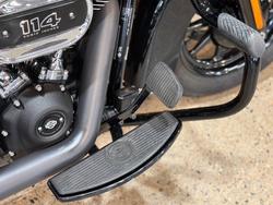 2022 HARLEY-DAVIDSON FLHCS HERITAGE CLASSIC 114