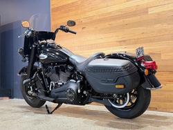 2022 HARLEY-DAVIDSON FLHCS HERITAGE CLASSIC 114