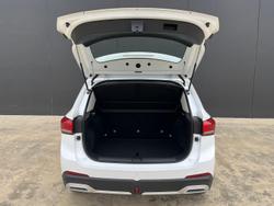 2025 MG ZS Essence Hybrid+