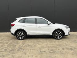 2025 MG ZS Essence Hybrid+