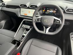 2025 MG ZS Essence Hybrid+