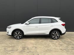 2025 MG ZS Essence Hybrid+