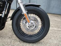 2012 HARLEY-DAVIDSON XL1200C 1200 CUSTOM BLACK