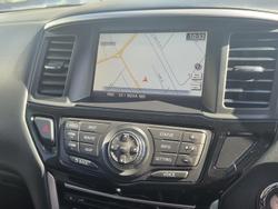 2015 Nissan Pathfinder ST-L