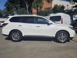 2015 Nissan Pathfinder ST-L