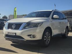 2015 Nissan Pathfinder ST-L