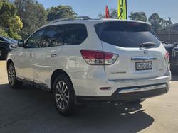 2015 Nissan Pathfinder ST-L