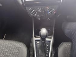 2019 Suzuki Swift GL Navigator AZ Pure White
