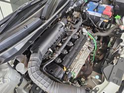 2019 Suzuki Swift GL Navigator AZ Pure White