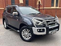 2017 Isuzu MU-X LS-T