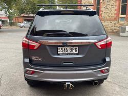 2017 Isuzu MU-X LS-T