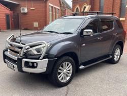 2017 Isuzu MU-X LS-T