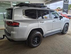 2022 Toyota Landcruiser Sahara FJA300R 4X4 Dual Range Silver Pearl