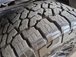 2022 Toyota Landcruiser Sahara FJA300R 4X4 Dual Range Silver Pearl