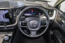 2022 Volvo XC60 B5 Inscription