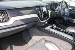 2022 Volvo XC60 B5 Inscription