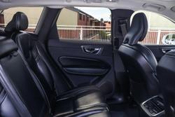 2022 Volvo XC60 B5 Inscription