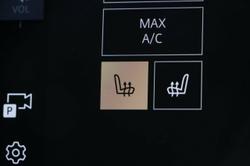 2025 Land Rover Discovery Sport P250 Dynamic SE L550 MY25.5 4X4 Constant Santorini Black