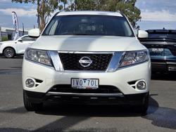 2017 Nissan Pathfinder ST-L