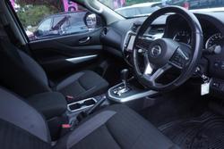 2021 Nissan Navara ST