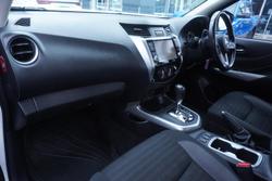 2021 Nissan Navara ST