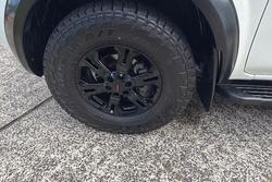 2021 Nissan Navara ST-X D23 MY21.5 4X4 Dual Range White