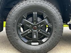 2025 Nissan Navara PRO-4X D27 MY26 4X4 Dual Range Blizzard White