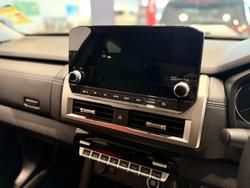 2026 Nissan Navara ST-X