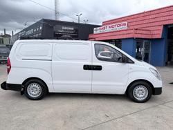 2018 Hyundai iLoad TQ3-V Series II MY18 Creamy White