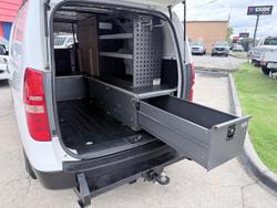 2018 Hyundai iLoad TQ3-V Series II MY18 Creamy White