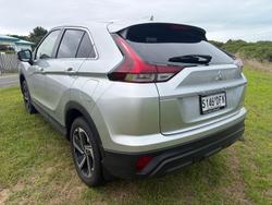 2024 Mitsubishi Eclipse Cross PHEV ES