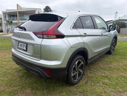 2024 Mitsubishi Eclipse Cross PHEV ES