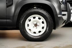 2023 Land Rover Defender 110 P300