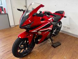 2016 Honda CBR500R RED