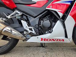 2014 Honda CBR300R WHITE