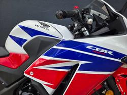 2014 Honda CBR300R WHITE