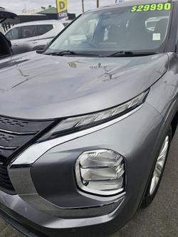 2023 Mitsubishi Outlander ES