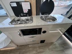 2026 Avan Applause 600-1 Single Beds