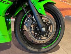 2023 Kawasaki Ninja 400 (EX400G) Ninja Green